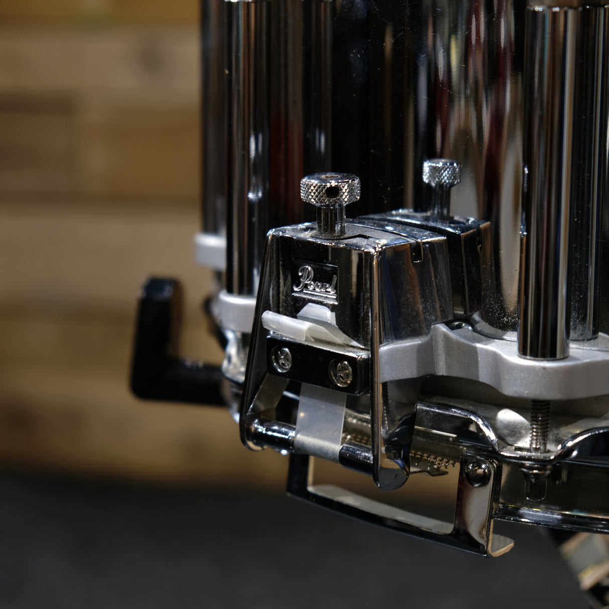 Pre-Owned Pearl Free Floating 14"x6.5" Steel Snare