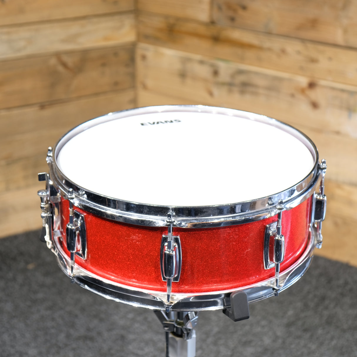 Pre-Owned Ludwig Standard 14"x5" Snare Drum in Red Sparkle