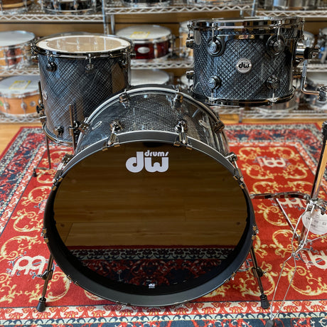 DW Collector's Series Pure Maple 24"/13"/16" Shell Pack in Grey Crystal