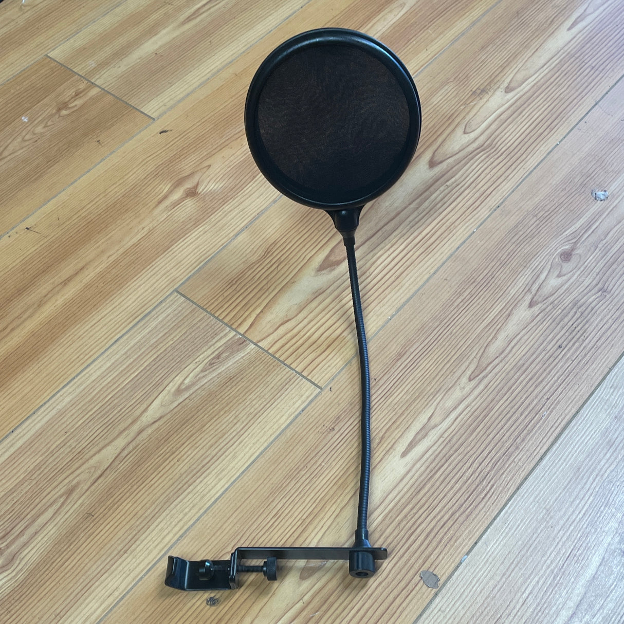 Pre-Owned Microphone Pop Screen