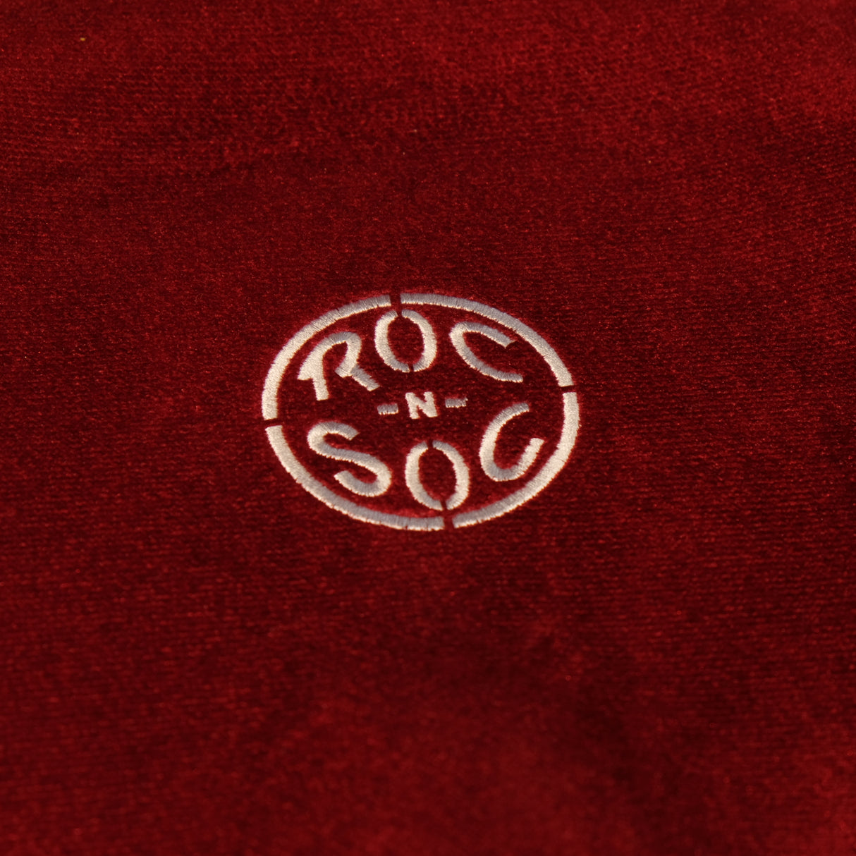 Pre-Owned Roc-N-Soc Drum Throne in Red with backrest