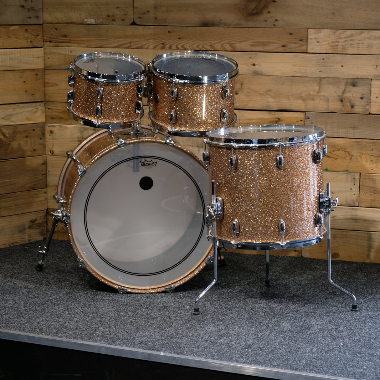 Pre-Owned Gretsch Renown 22" Fusion in Champagne Sparkle