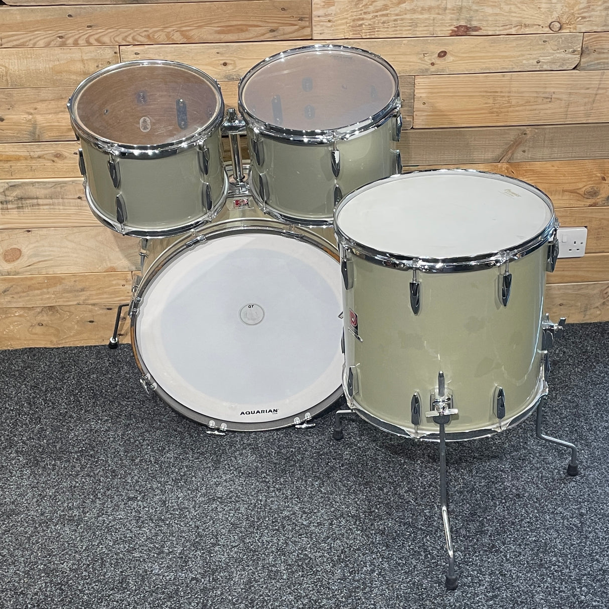 Pre-Owned Premier Royale 4pc Shell Pack in Silver