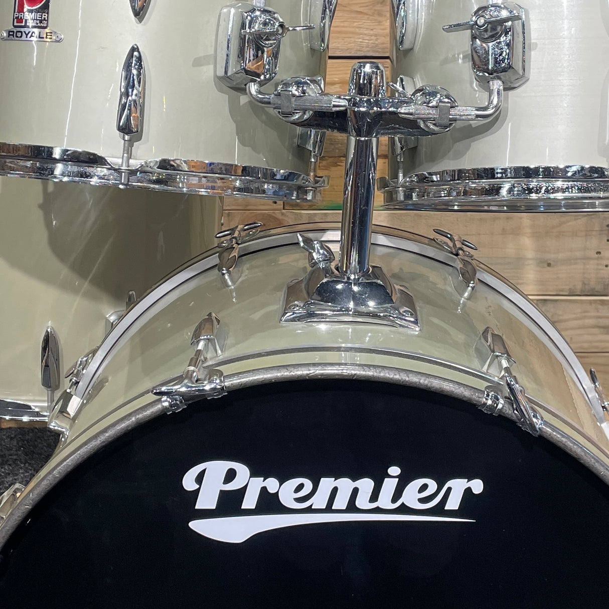 Pre-Owned Premier Royale 4pc Shell Pack in Silver