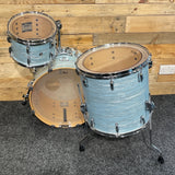 Pre-Owned Pearl Masters Maple Complete Shell Pack In Ice Blue Oyster (4 Piece)